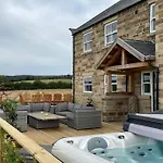 Foxhall Farm